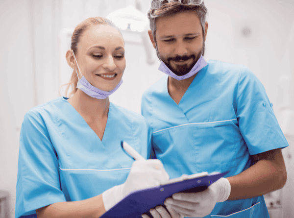 Sestrička / Asistent